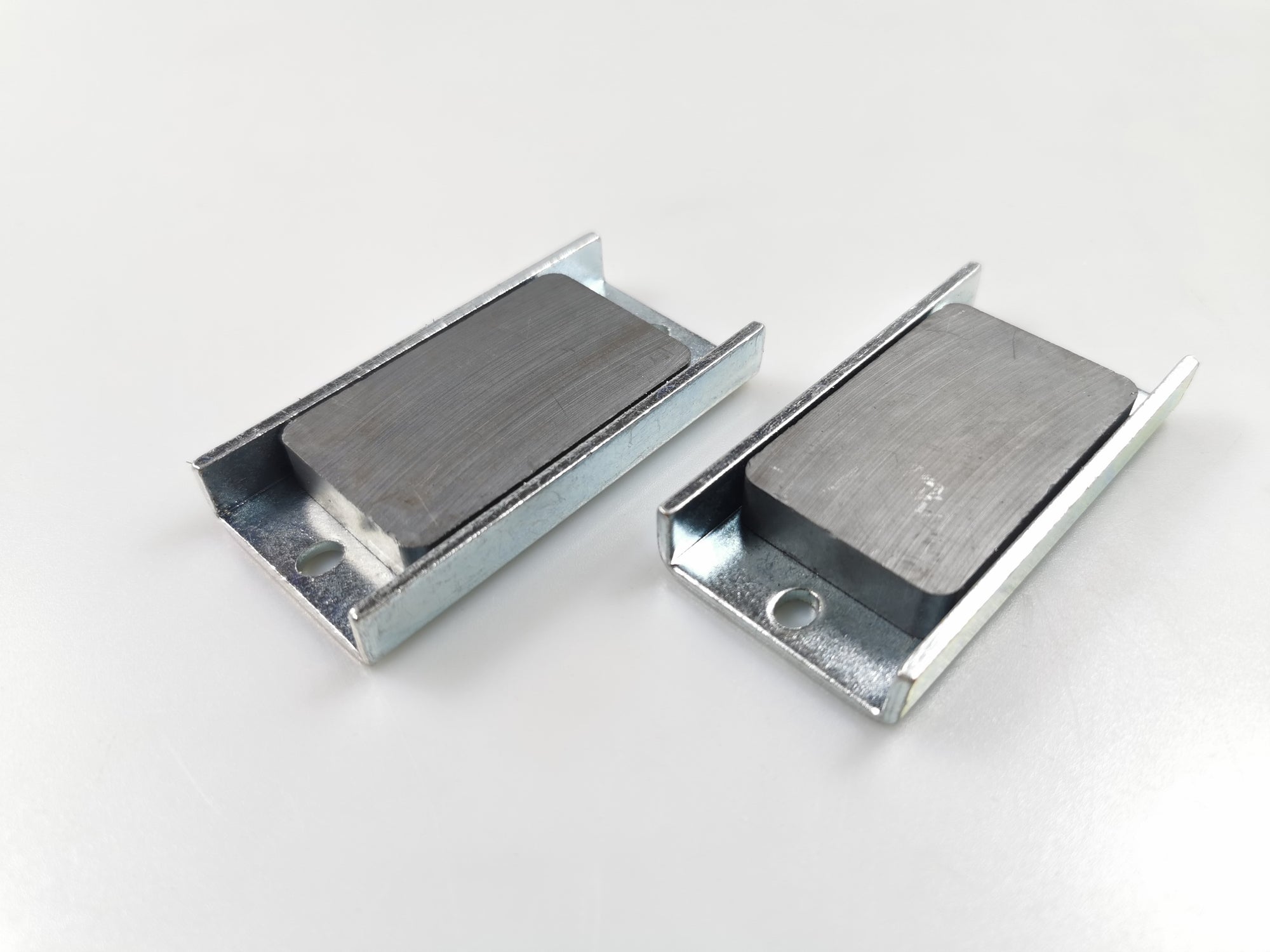 Ferrite Rectangular Base Channel – Simple Signman